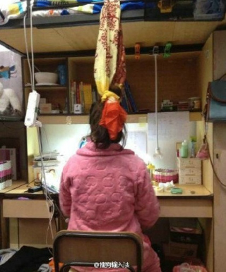 Illustration for article titled Hardcore Studying in China Looks Absolutely Frightening
